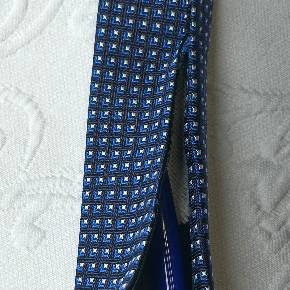 Lauren Ralph Lauren Men's Blue Geometric Silk Necktie Hand Finished Classic Prep